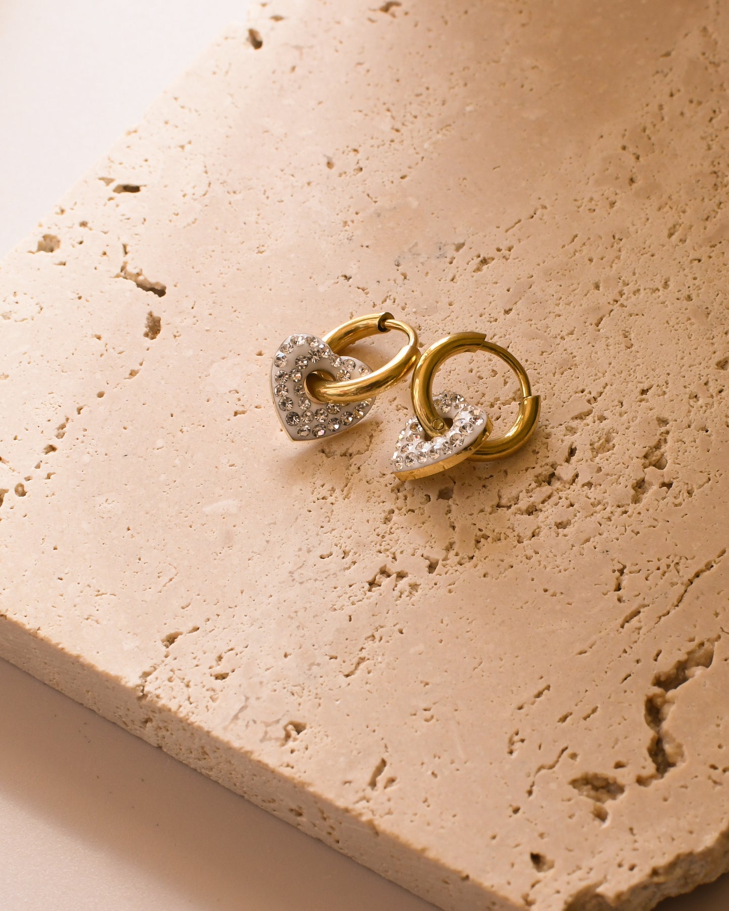 Orecchini cuori in strass