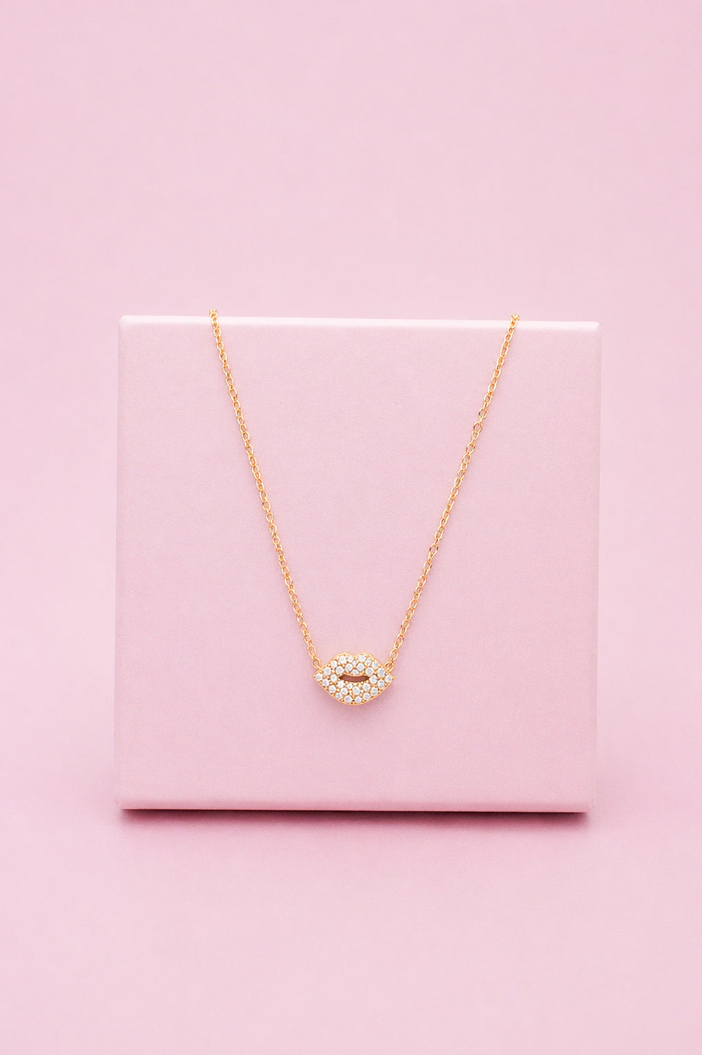 Collana kiss