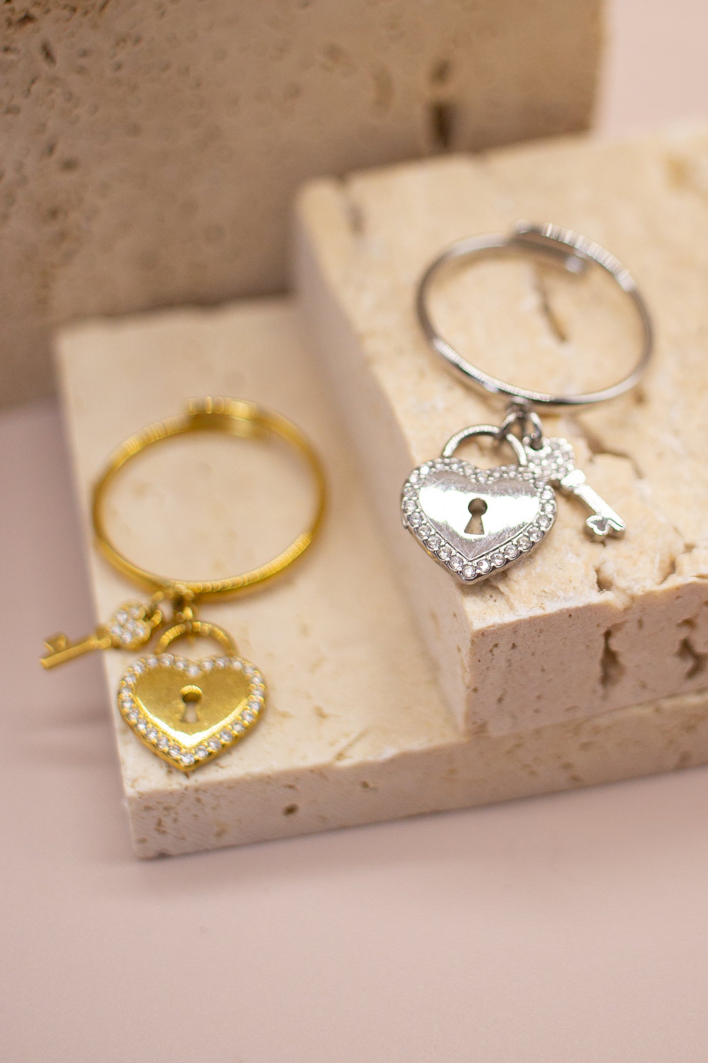 Anello lucchetto cuore