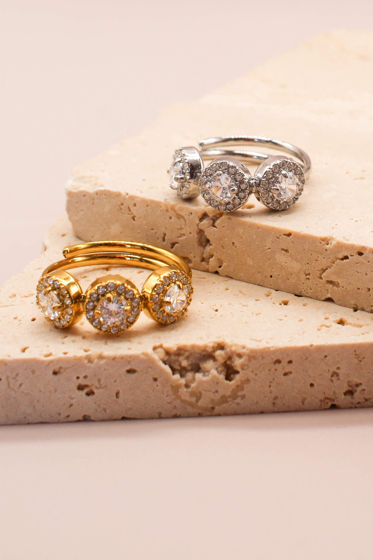 Anello Diamonds